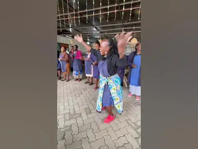 Video thumbnail for Nairobi Crazy Dancing Lady