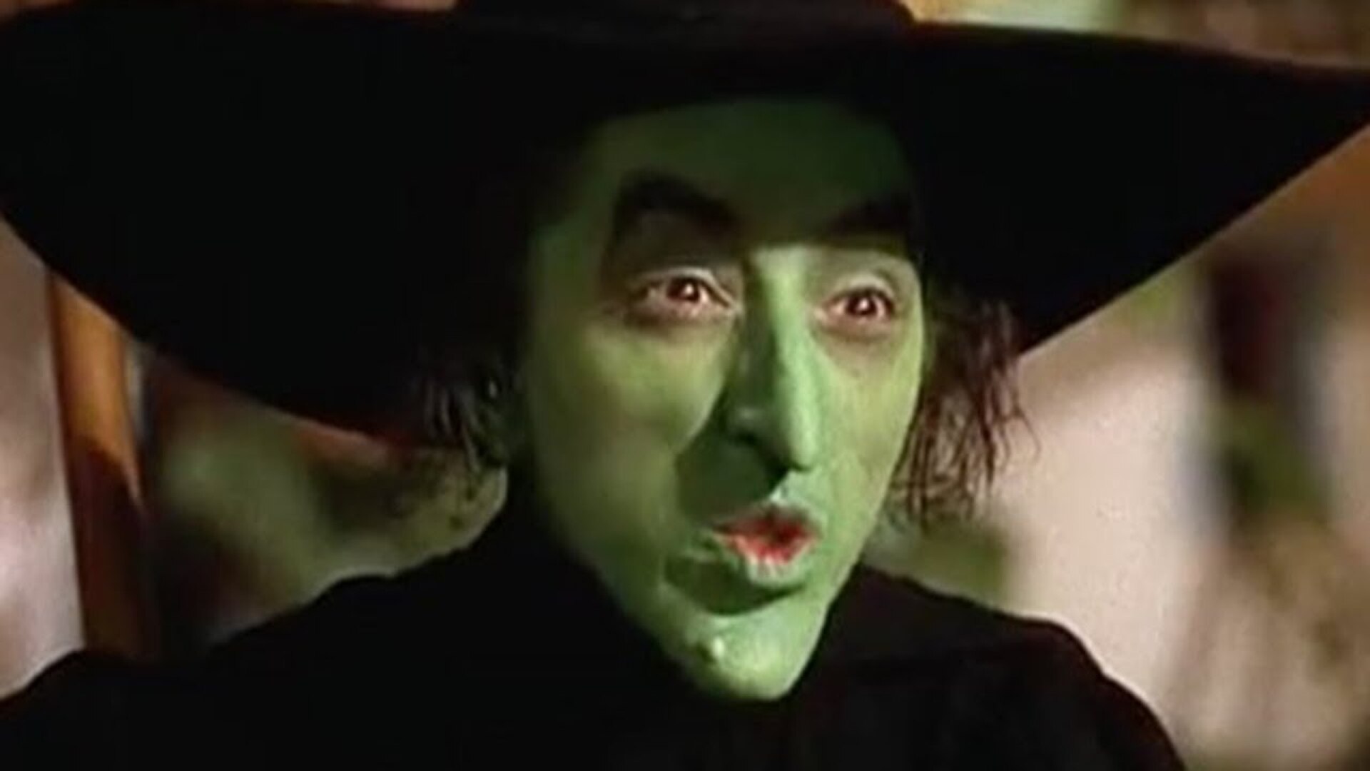 Video thumbnail for Stunts Gone Wrong That Ended Up In The Movie