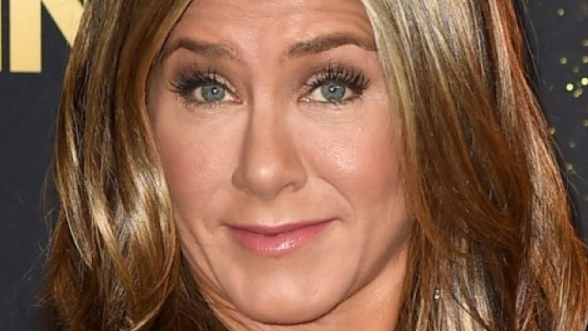 Video thumbnail for Why People Don't Want To Work With Jennifer Aniston