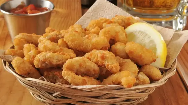 'Video thumbnail for The Seafood Dish That Was Actually Invented At Red Lobster'