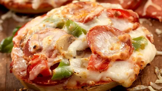 Video thumbnail for Discontinued Frozen Pizzas We Wish Would Make A Comeback