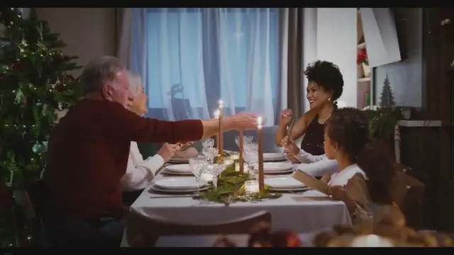 Video thumbnail for Recette de Biscuits au Pain d'Épice | Un Délice pour les Fêtes