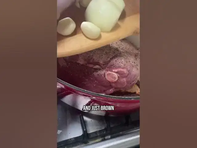 Video thumbnail for The BEST fall apart slow roast lamb - easier than you might think! #roastlamb #roastdinner