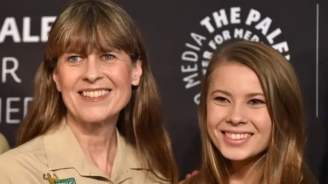 'Video thumbnail for Inside Bindi Irwin's Relationship With Her Mom, Terri'