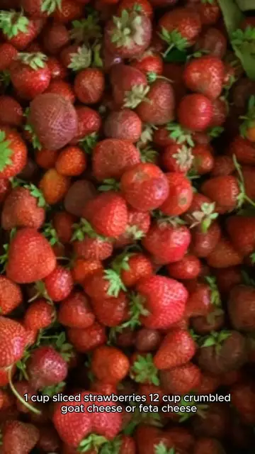 Video thumbnail for spinach salad recipe