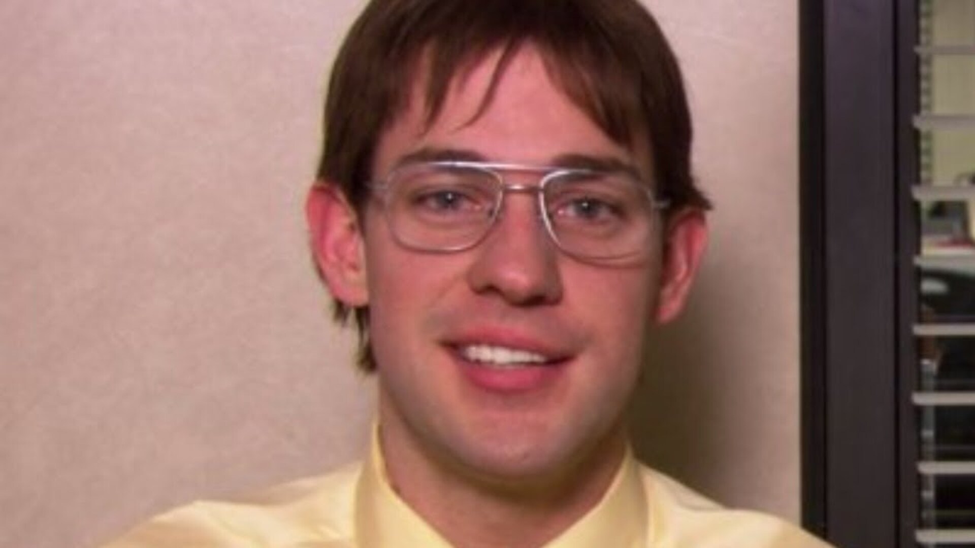 Video thumbnail for Things Only True Fans Noticed In The Office