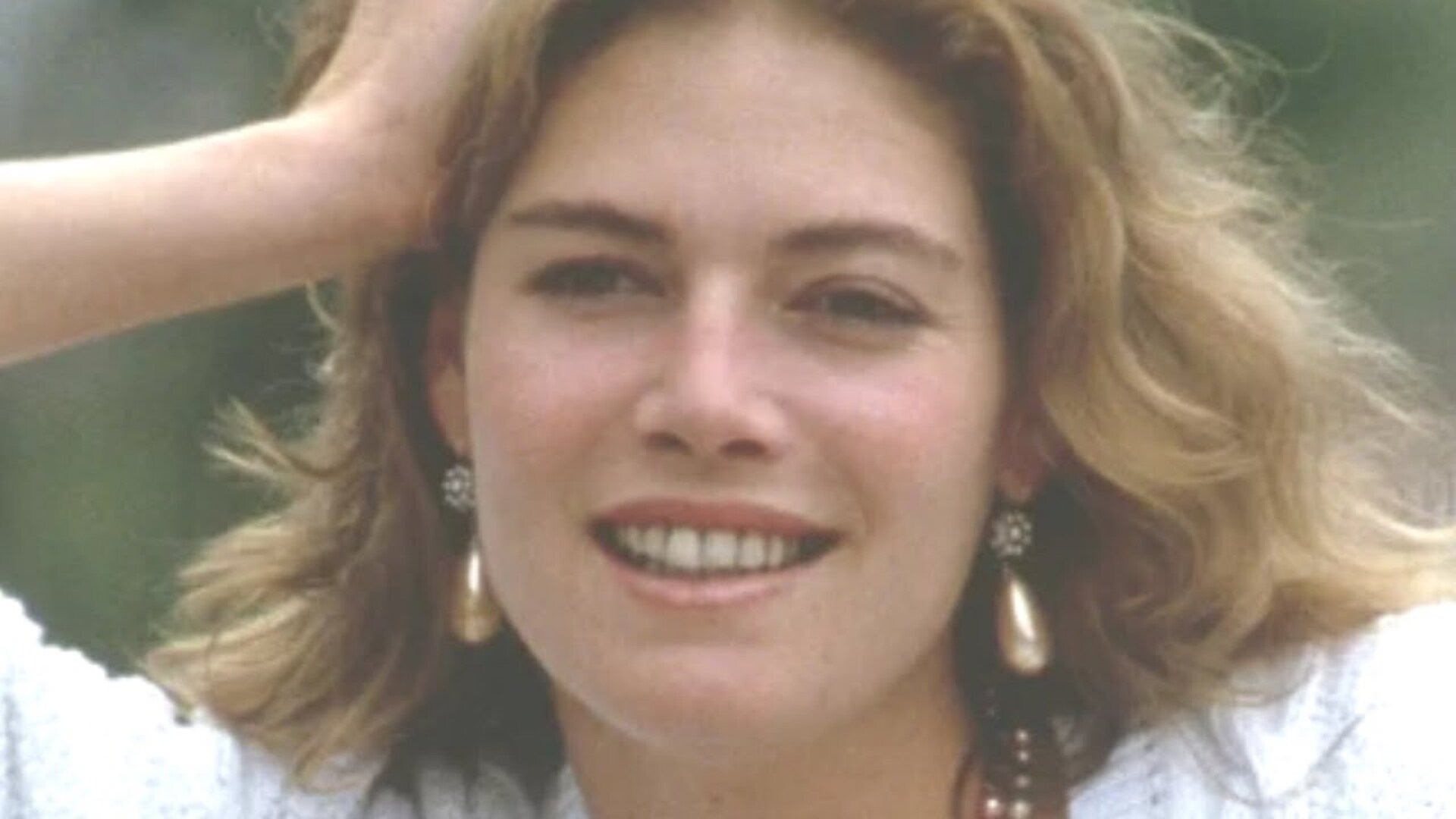 Video thumbnail for Why No One Has Heard From Kelly McGillis
