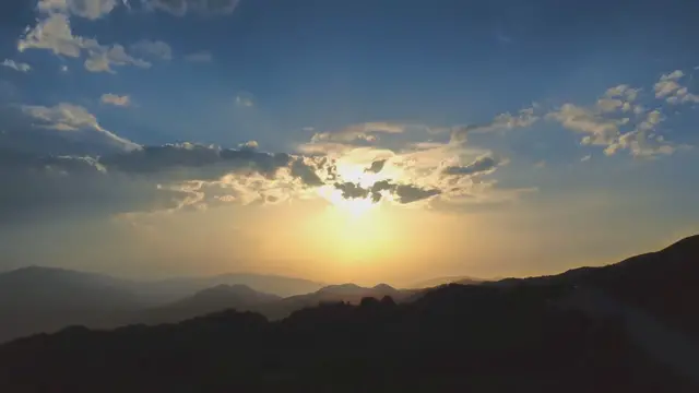 'Video thumbnail for Sprüche zur Sehnsucht: Vom Umgang mit tiefen Gefühlen'