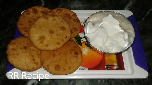 Video thumbnail for आलू की कचौड़ी बनाने के विधि | How to Make Kachori | Aloo Kachori Recipe In Hindi