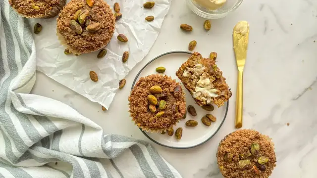 Video thumbnail for Pistachio Muffins With Pistachio Crumble Recipe