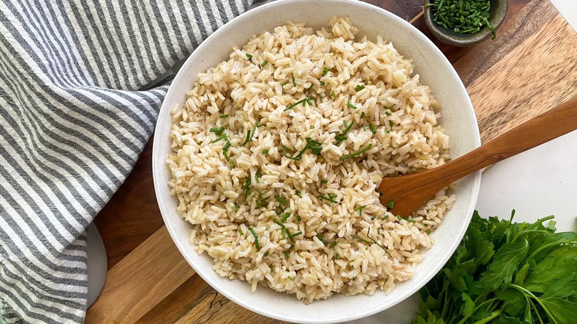 Video thumbnail for Basic Steamed Brown Rice Recipe
