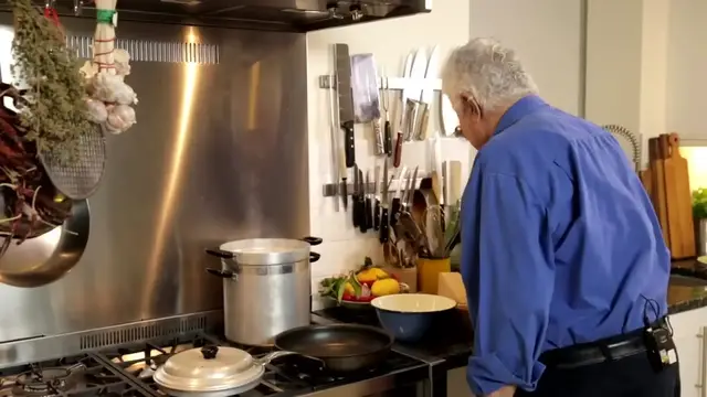 Video thumbnail for Carbonara Megamix   Jamie Oliver(720P HD)