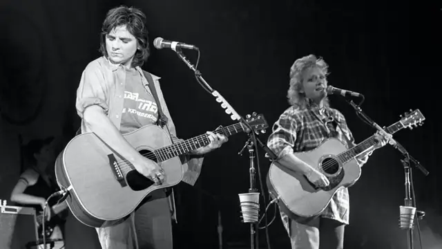Video thumbnail for The 5 Best Duets In Folk Rock History