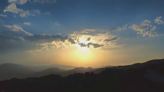 Video thumbnail for Best Shayari In Hindi: A Melody of Emotions