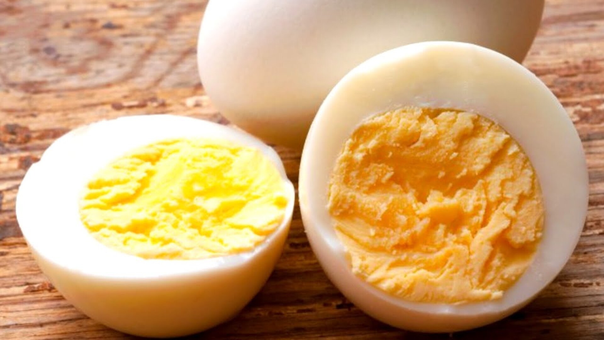 Video thumbnail for This Is How Long Hard-Boiled Eggs Are Good For