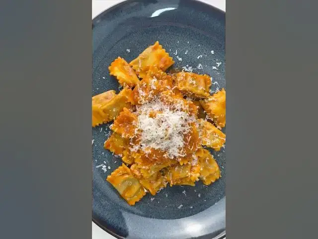 Video thumbnail for AGNOLOTTI DEL PLIN #cuisineitalienne #recetteitalienne #pasta #pastalover