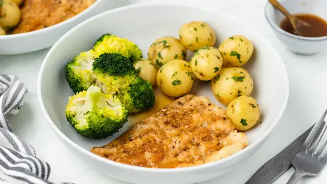 'Video thumbnail for Honey Garlic And Ginger Cod Recipe'