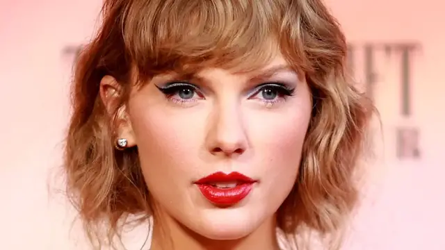 'Video thumbnail for What These Celebs Look Like With No Makeup'