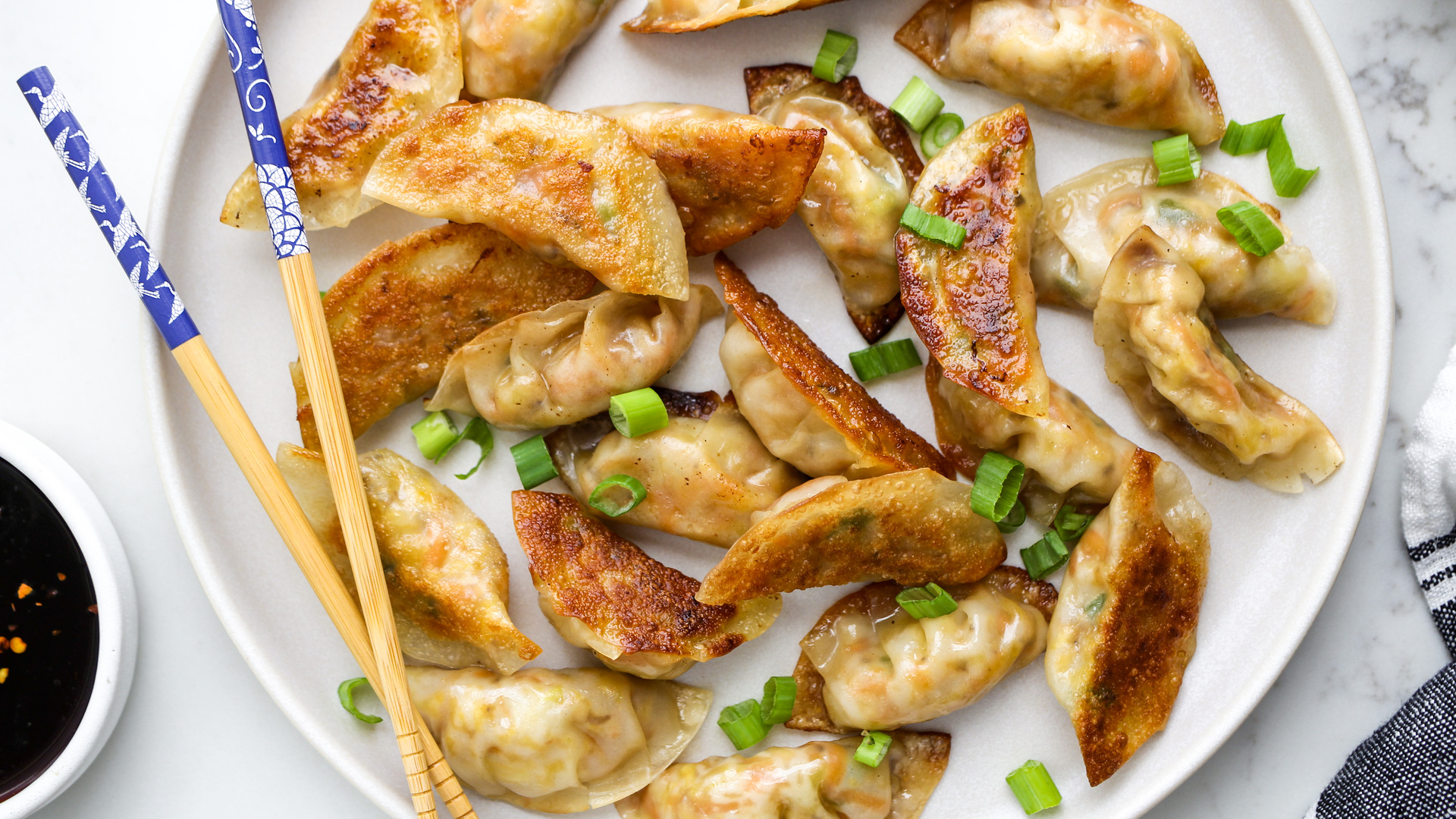 Video thumbnail for Crispy Vegetable Potstickers Recipe