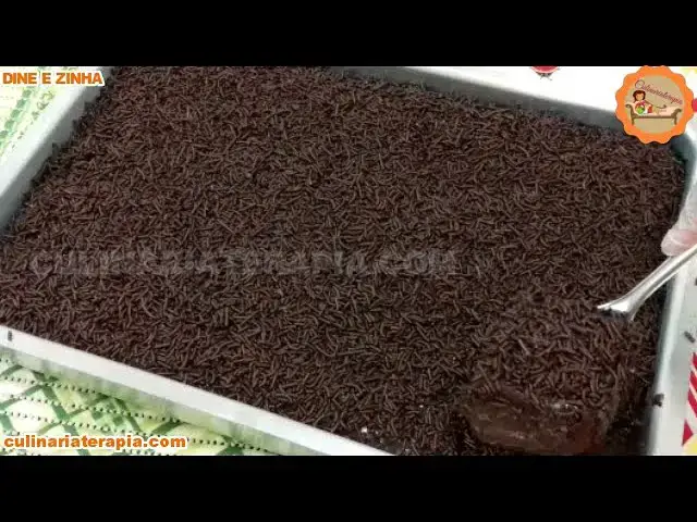 Video thumbnail for Bolo de Chocolate Fácil e Rápido Da Culinária Terapia por Dyne