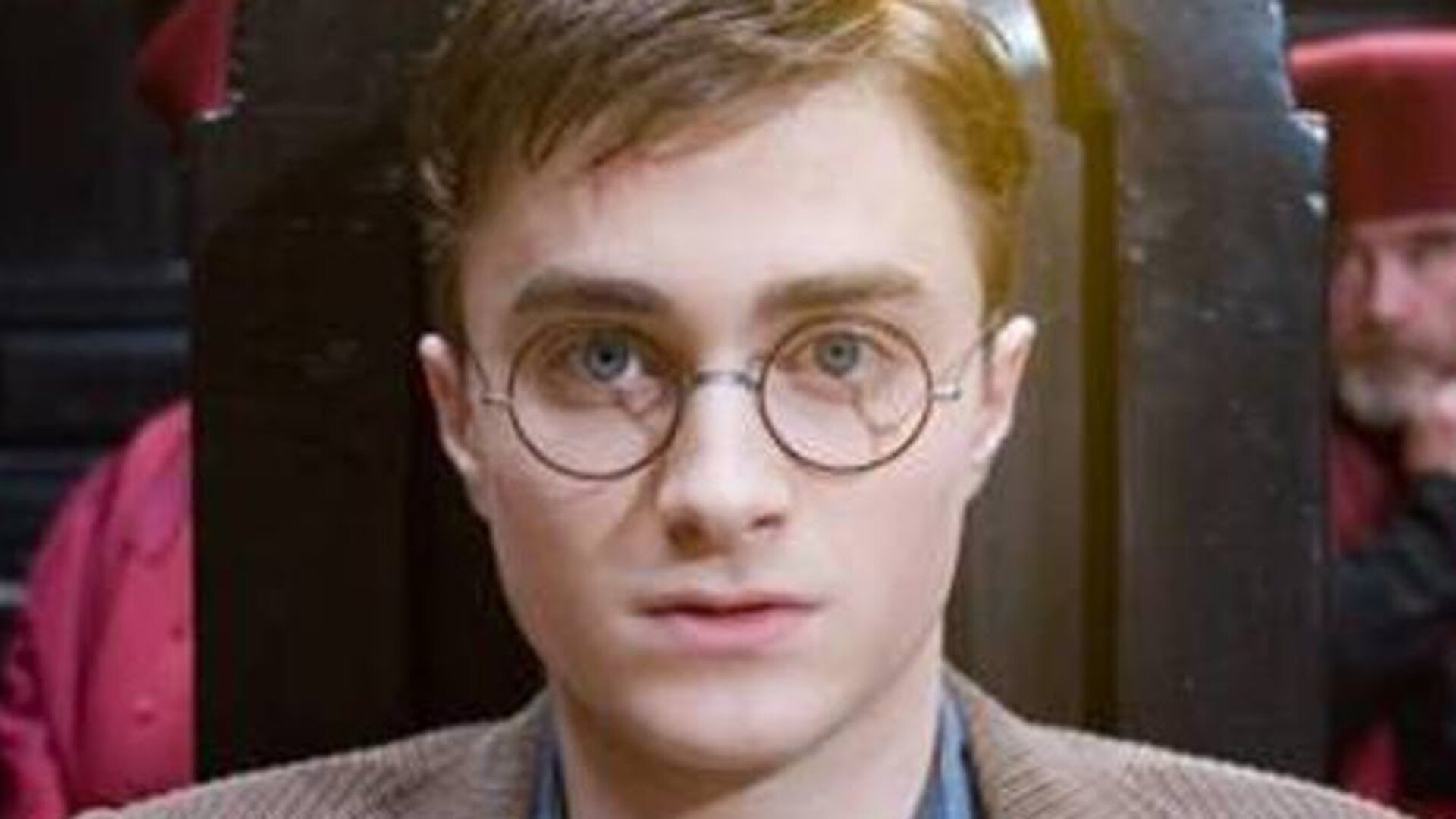 Video thumbnail for Movie Mistakes Everyone Failed To Notice