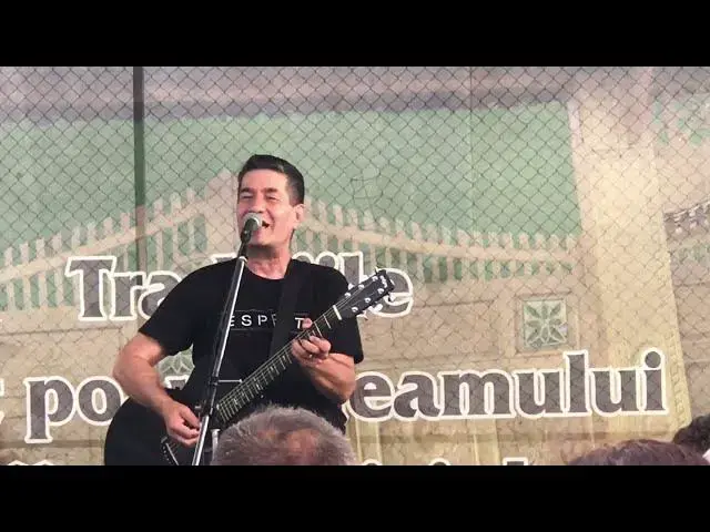 'Video thumbnail for Radu Pietreanu StandUp Comedy'