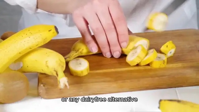 Video thumbnail for Banana Smoothie Recipe