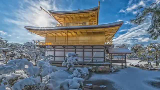 Video thumbnail for Exploring Hakone and Kyoto: A Comparison of Japan's Iconic Destinations