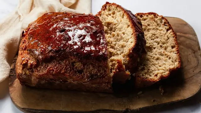 'Video thumbnail for Our 3-Ingredient Honey Beer Bread Puts Your Favorite Ale To Good Use'