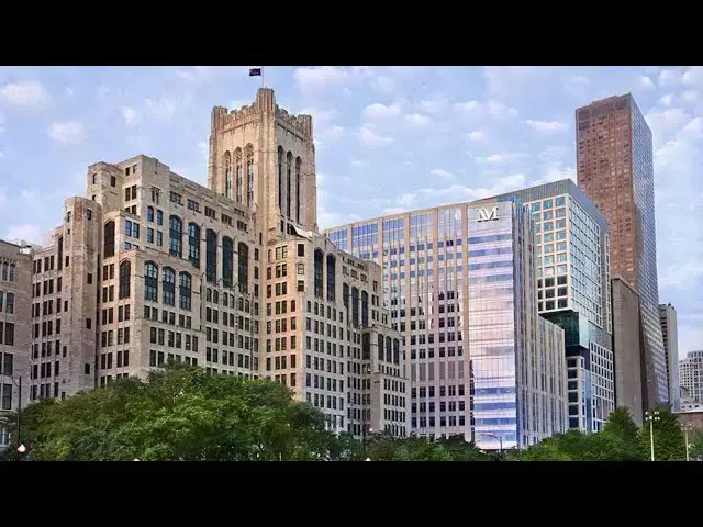 'Video thumbnail for Chicago's Best Hospitals for Cancer, Heart Surgery & Emergency Care'