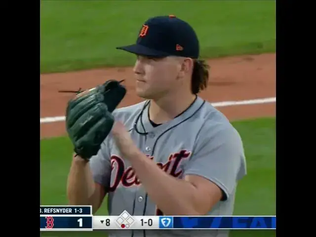 'Video thumbnail for Wenceel Pérez Ends the Inning with Style ⚾'