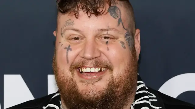 'Video thumbnail for Jelly Roll Looks Like A Whole New Person Without Face Tattoos'