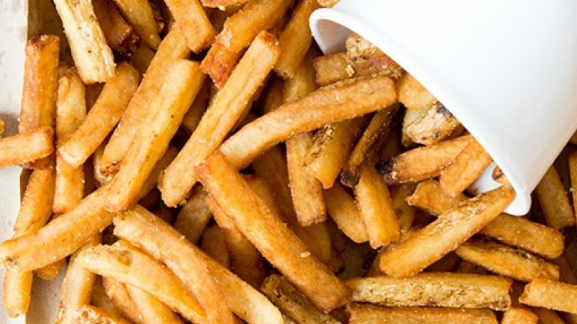 Video thumbnail for 11 Chain Restaurants That Only Use Fresh Fries