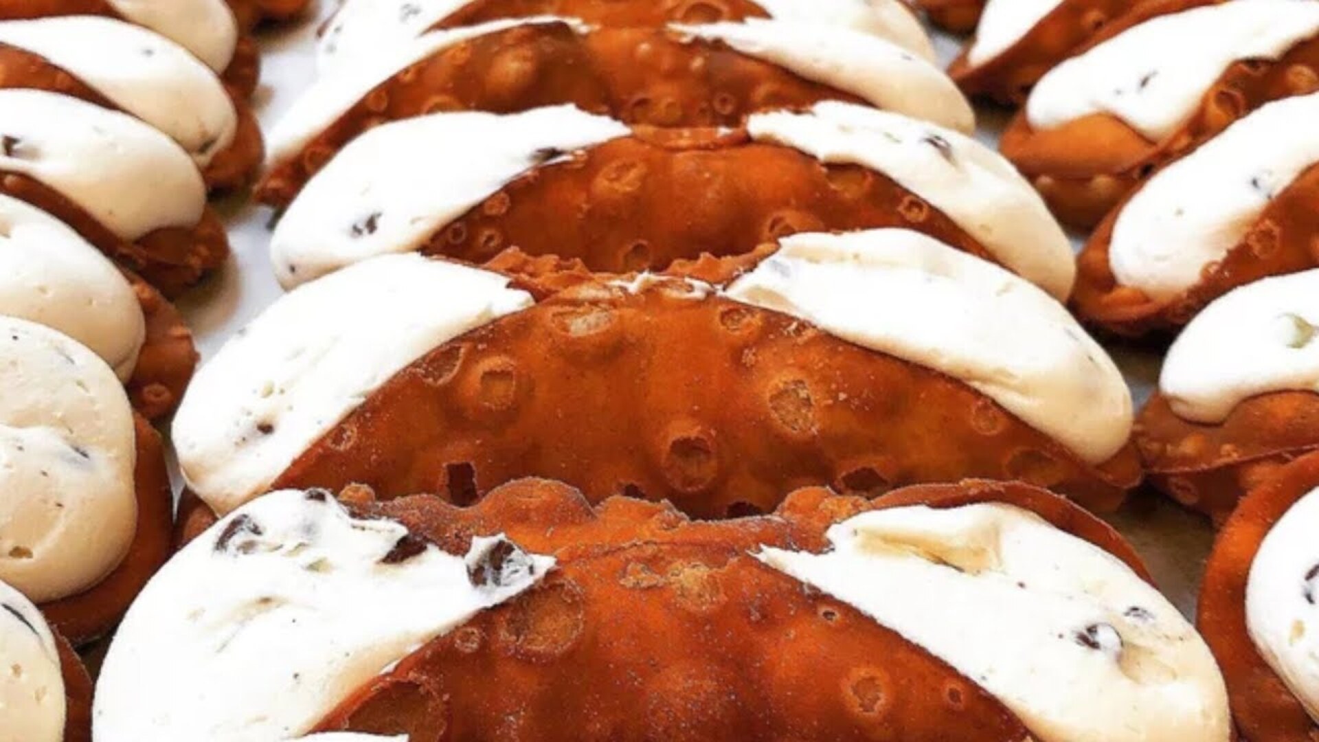 Video thumbnail for The Best Desserts In America