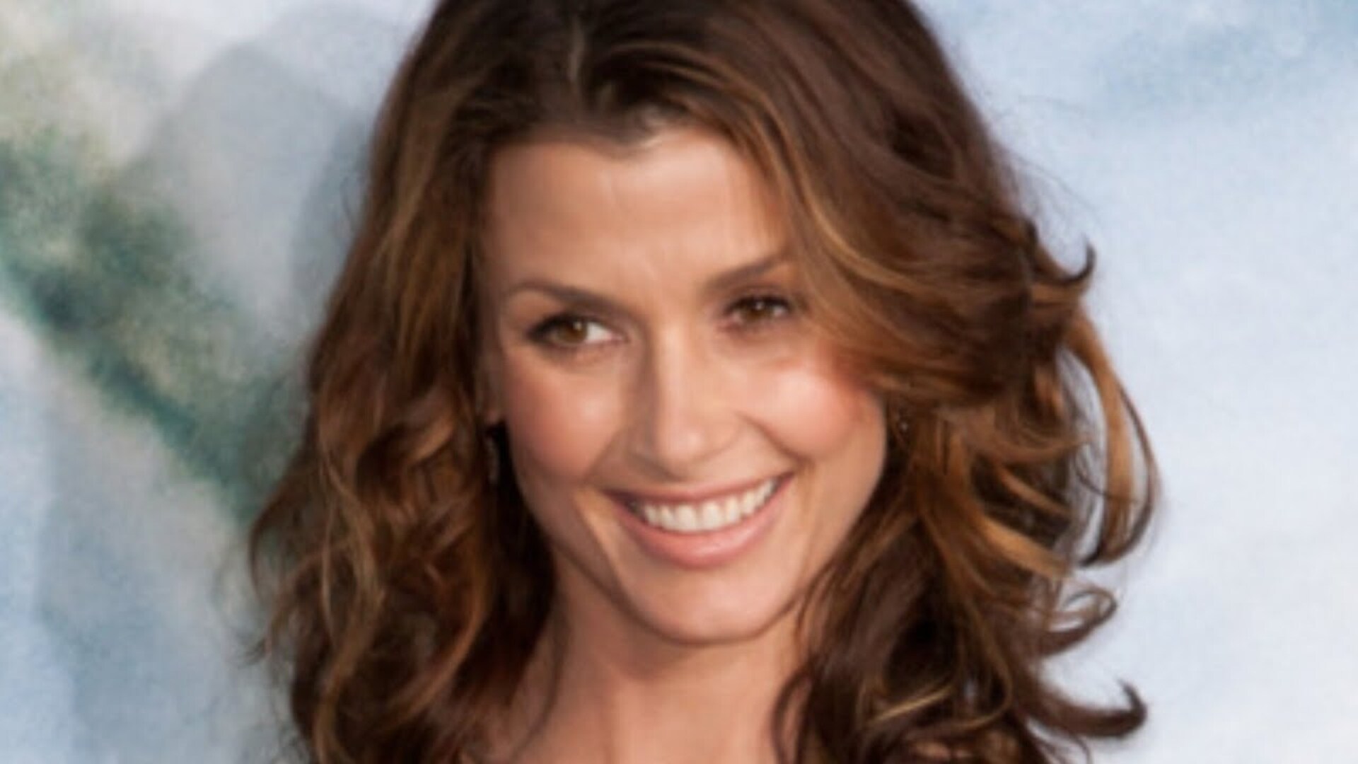 Video thumbnail for These Are The Blue Bloods Cast's Actual Partners