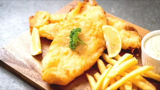 'Video thumbnail for Frozen Foods You Should And Shouldn't Cook In Your Air Fryer'