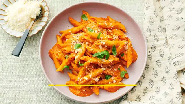 Video thumbnail for Creamy Delight_ Homemade Vodka Sauce