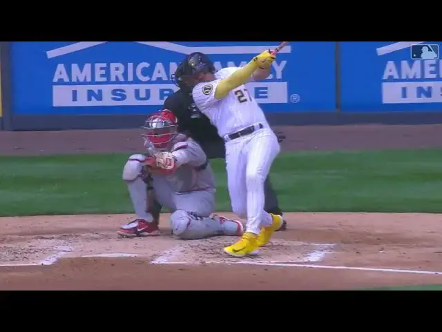 'Video thumbnail for Willy Adames HAMMERS a Two-Run Double! | Milwaukee Brewers | 4/9/2023'