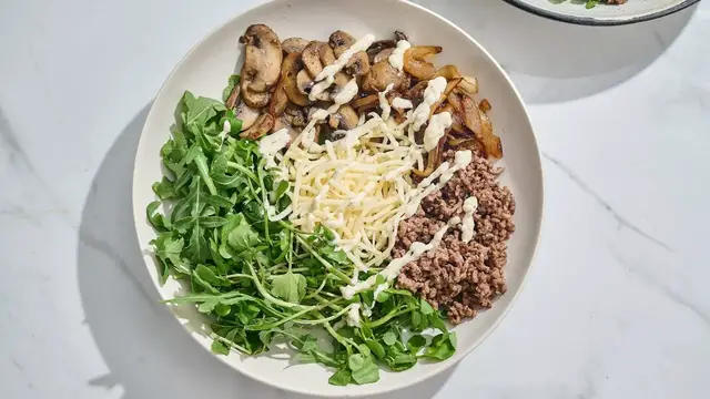 Video thumbnail for Mushroom Swiss Cheeseburger Bowl Recipe