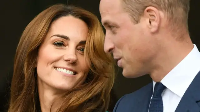 Video thumbnail for Kate Middleton's First Sight Of Prince William Has Fans Talking