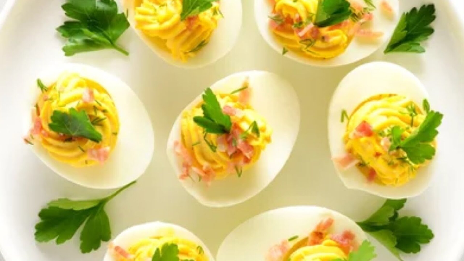 Video thumbnail for Foods From The 1950s That Are Weirdly Making A Comeback