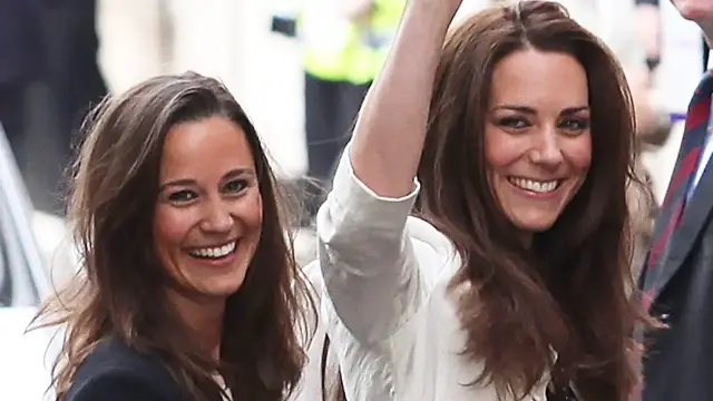 Video thumbnail for Where Was Pippa Middleton At Kate's Christmas Service?