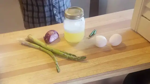 Video thumbnail for How To Cook the Perfect Omelette - Two Ways! | Breakfast Recipes | Cooking with Anadi