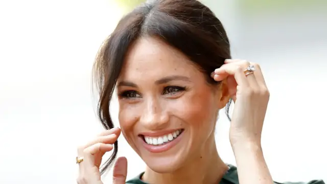 Video thumbnail for Why Meghan And Harry Keep Prompting Second Glances