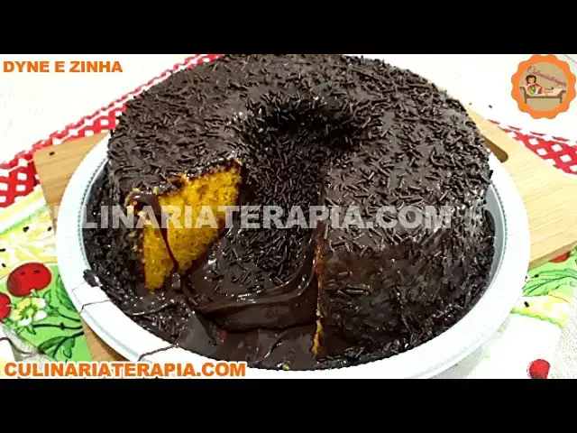 Video thumbnail for Aprenda Como Fazer Bolo de Cenoura Vulcão de Brigadeiro - Culinária Terapia por Dyne e Zinha