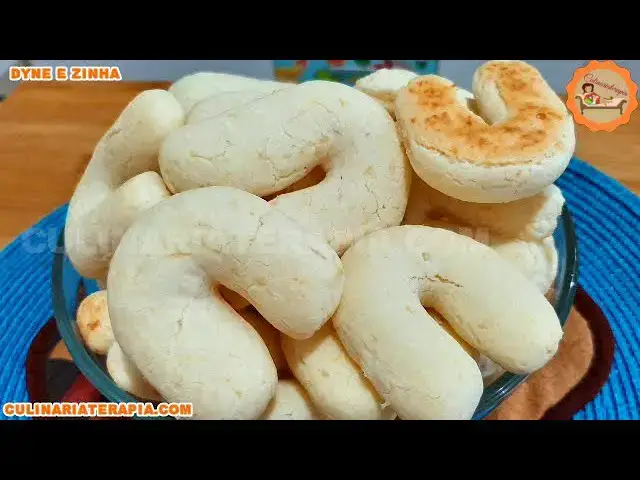 Video thumbnail for ☕Biscoito Mineiro Chipa Pão de Queijo @Culinariaterapia