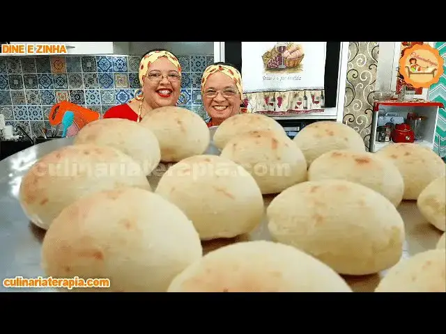 Video thumbnail for Receita de Pão de Queijo Tradicional Mineiro Fácil e Rápido