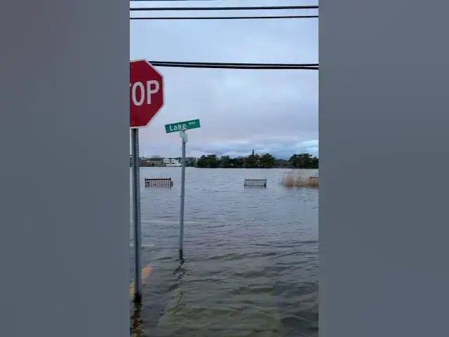 Video thumbnail for Flooding in Bay Head - January 2024