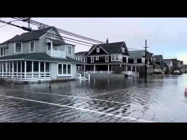 Video thumbnail for Flooding at Lake and Howe, Bay Head
