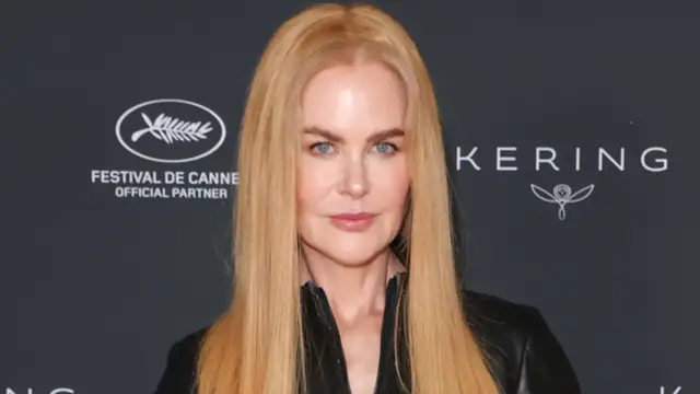Video thumbnail for Nicole Kidman's Real-Life Hair Is So Different From The Wigs She Wears